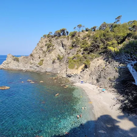 78 M2 - Au Chant Des Cigalous בית נופש *